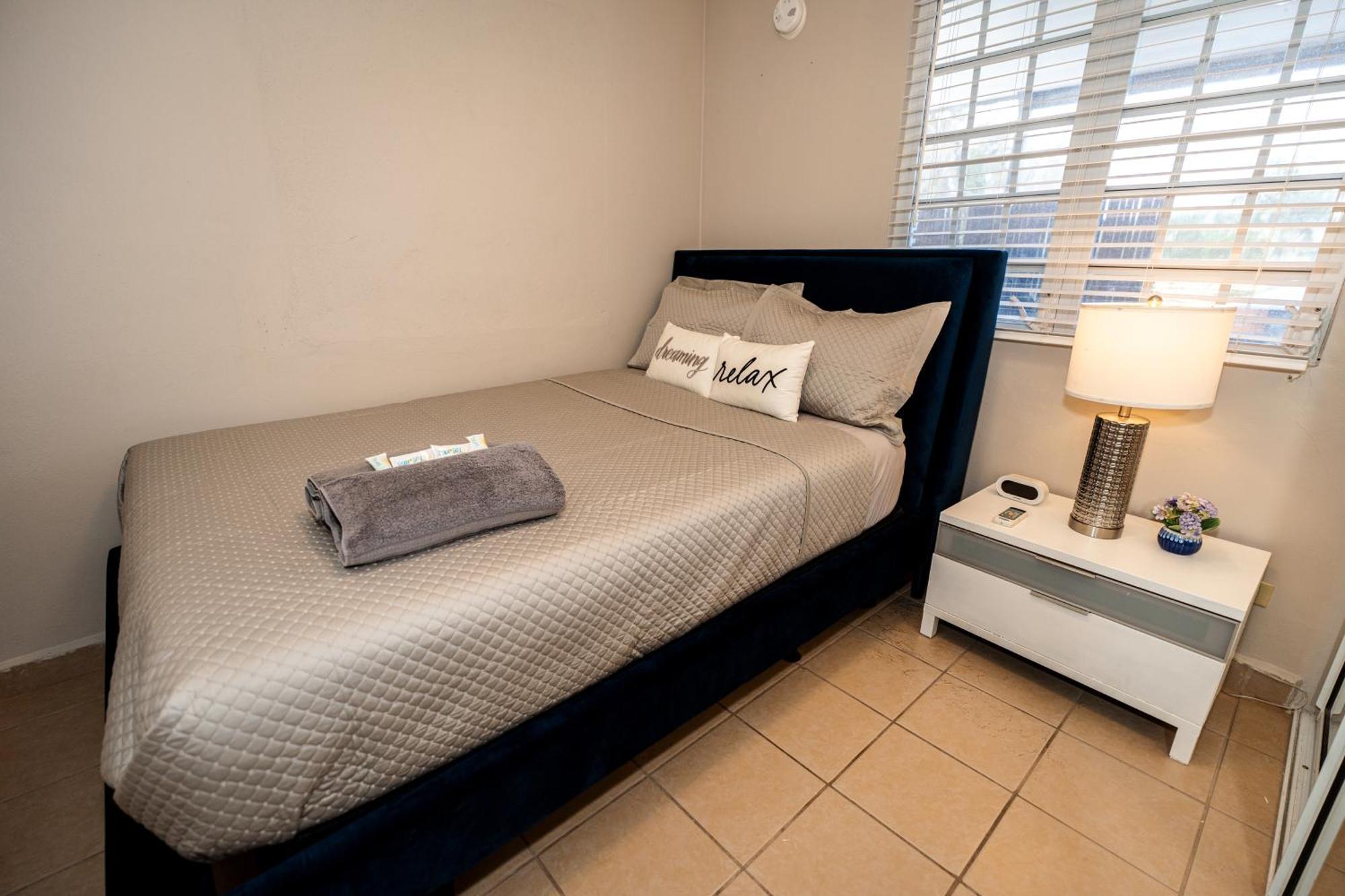 Apartmán Private Jacuzzi Oasis With Mountain Views And Free Parking Ponce Exteriér fotografie